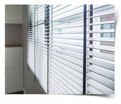 The light filters through the 50mm basswood Venetian blind that is open. This picture really shows the quality of the product that we can provide.